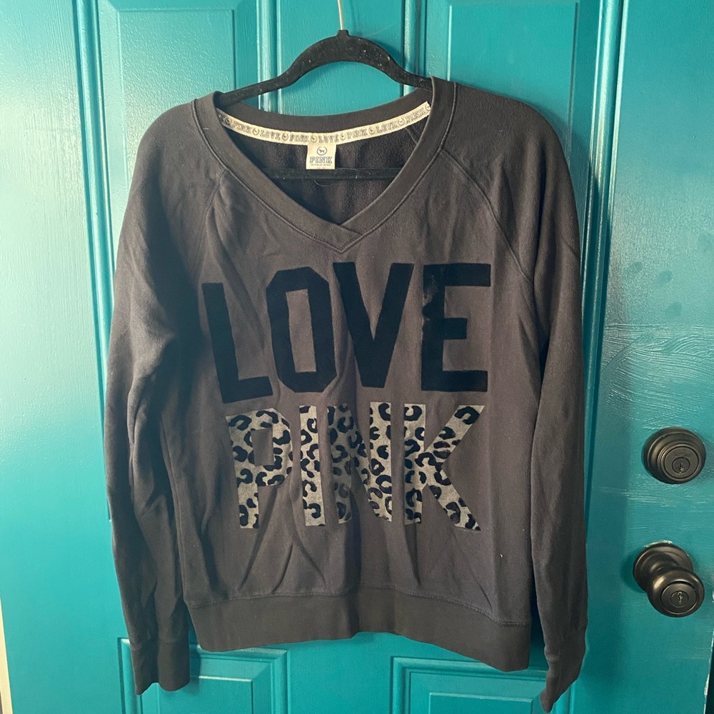 Pink crew neck sweatshirt